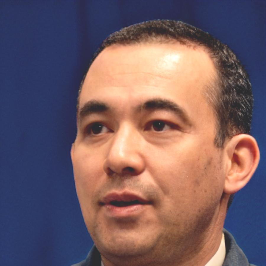 Finanzexperte Dr. Schmidt